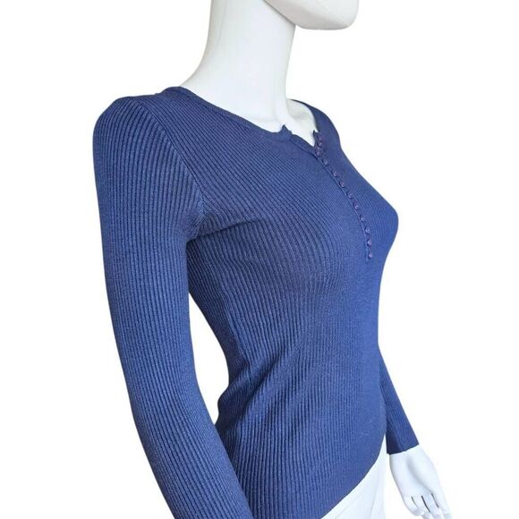 y2k minimalist fitted henley - Picture 4 of 6